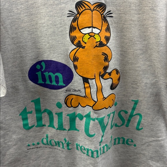 Vintage Garfield And Friends Jim Davis 1978 T-shirt Gray Cropped Unisex Size Med - Picture 2 of 7